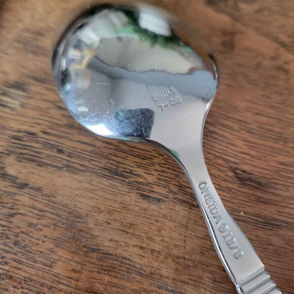 Lot of 8 Oneida 18/8 OHS345 Pattern Tablespoons Frosted Handle - Picture 10 of 10